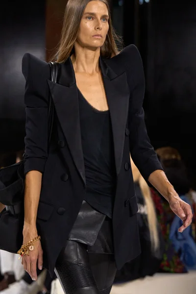Look 33